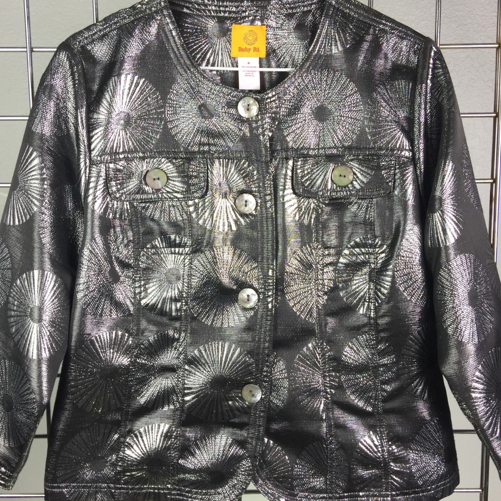 Chanel Style Metallic Geometric Print Jacket D24